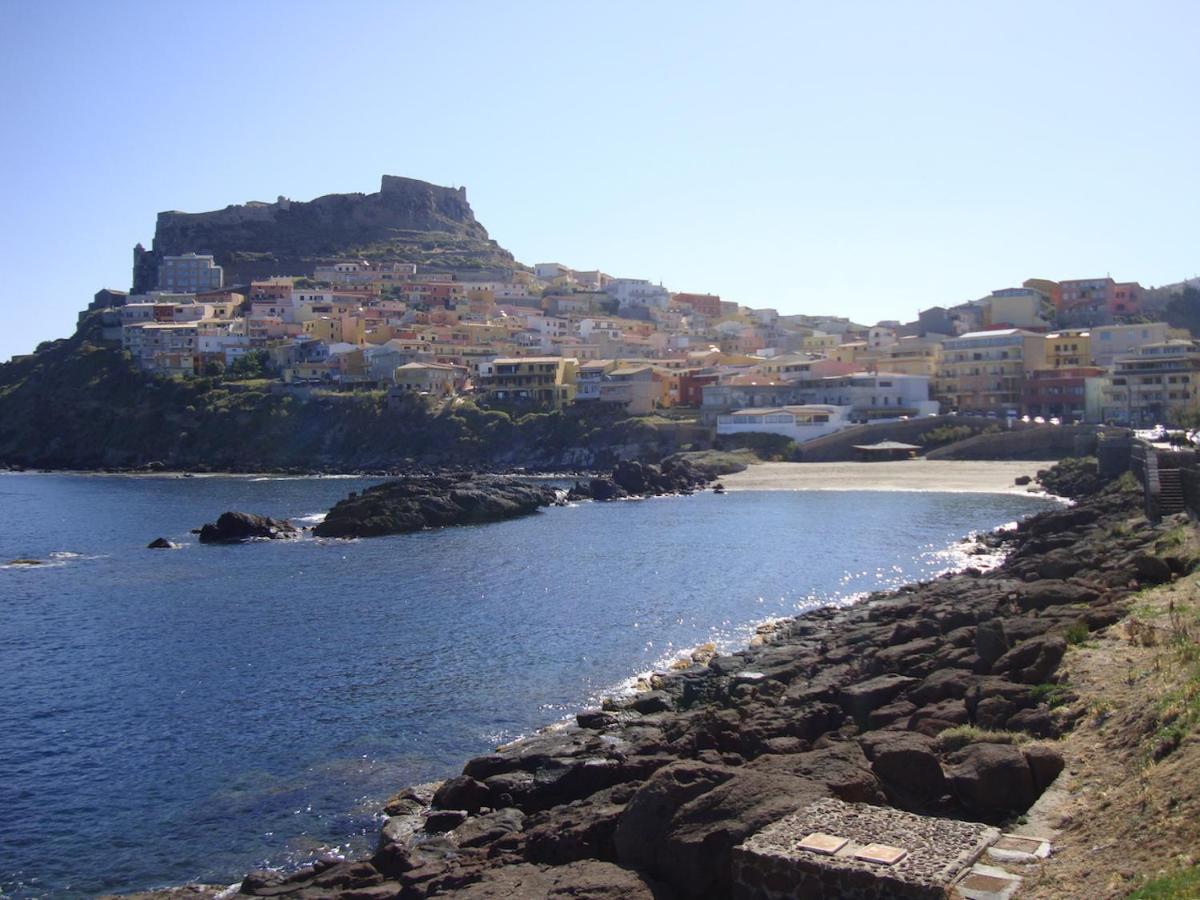 Grazioso Attico Vicino Alla Spiaggia E Al Centro Castelsardo Extérieur photo